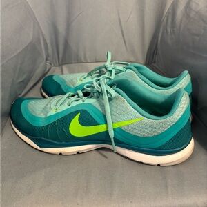 Nike Women's Flex Trainer 6